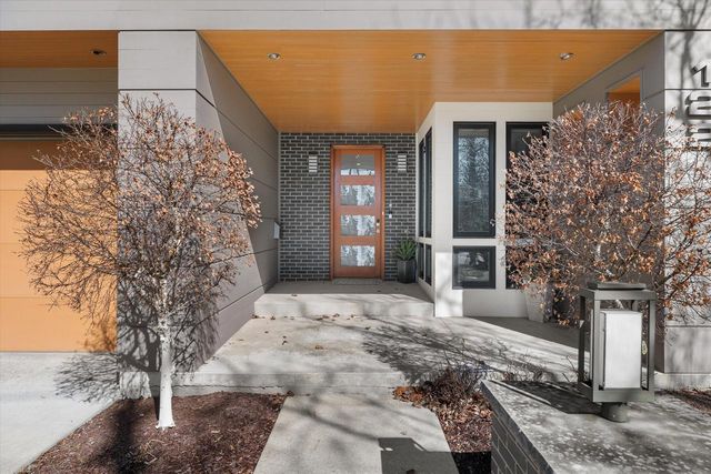122 Devon STREET, Whitefish Bay, WI 53217