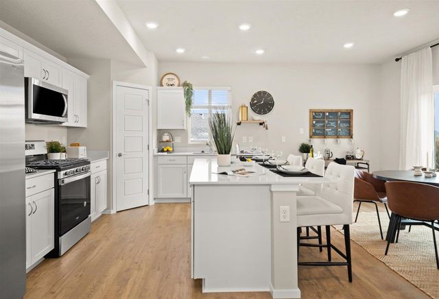 3531 S Blake Ln, Spokane, WA 99206