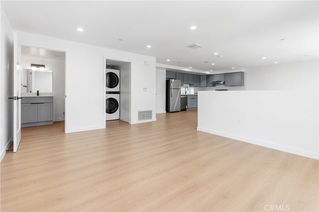 176 N Catalina Avenue 403, Pasadena, CA 91106