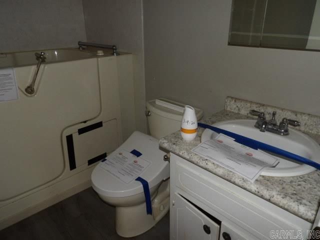 5706 Twin Pine Drive, Paragould, AR 72450