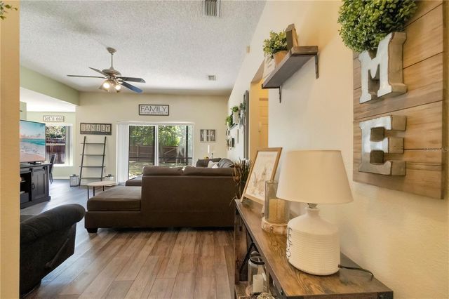 127 LAUREL RIDGE AVENUE, Ocoee, FL 34761