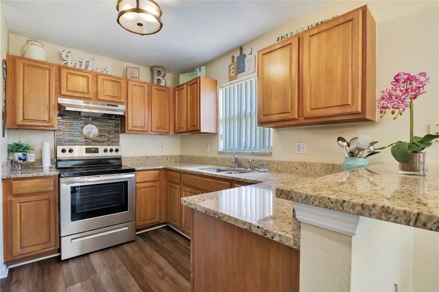 127 LAUREL RIDGE AVENUE, Ocoee, FL 34761