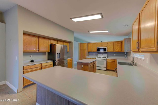 5559 Cornflower Court, Sun Valley, NV 89433