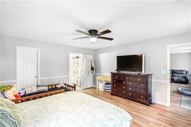 879 Spring Oak Court, Loganville, GA 30052