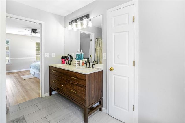 879 Spring Oak Court, Loganville, GA 30052