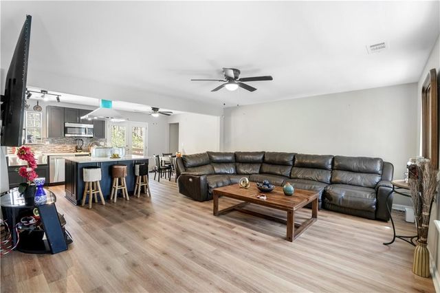 879 Spring Oak Court, Loganville, GA 30052