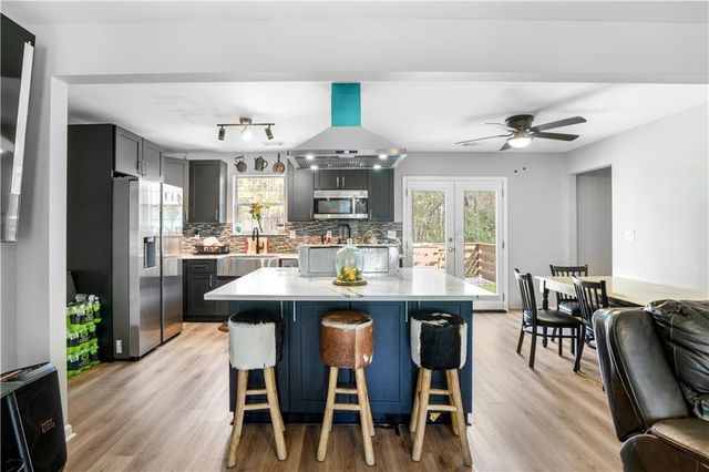 879 Spring Oak Court, Loganville, GA 30052