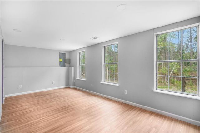 879 Spring Oak Court, Loganville, GA 30052