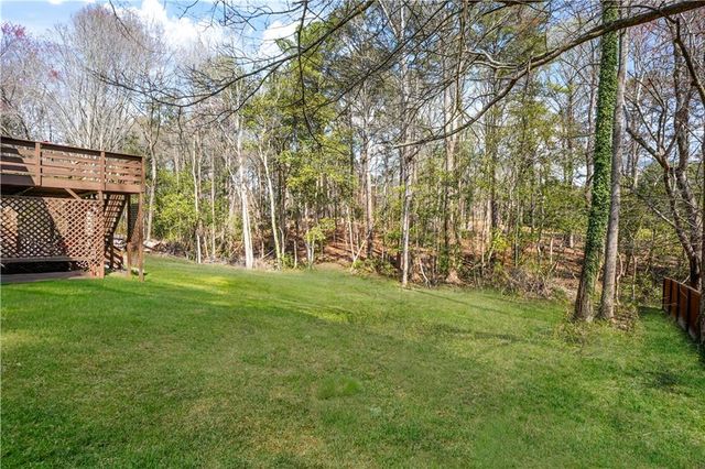 879 Spring Oak Court, Loganville, GA 30052