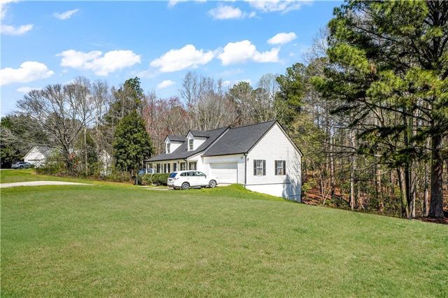 879 Spring Oak Court, Loganville, GA 30052