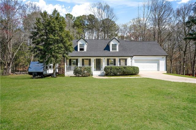 879 Spring Oak Court, Loganville, GA 30052