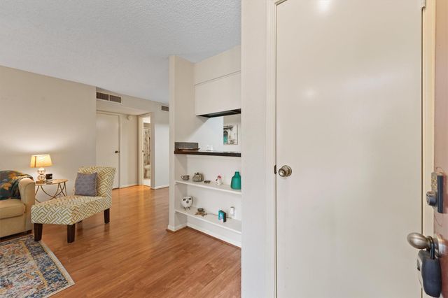 2120 El Paseo Street 2509, Houston, TX 77054