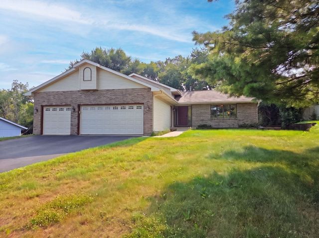 1503 Featherstone Road, Rockford, IL 61107