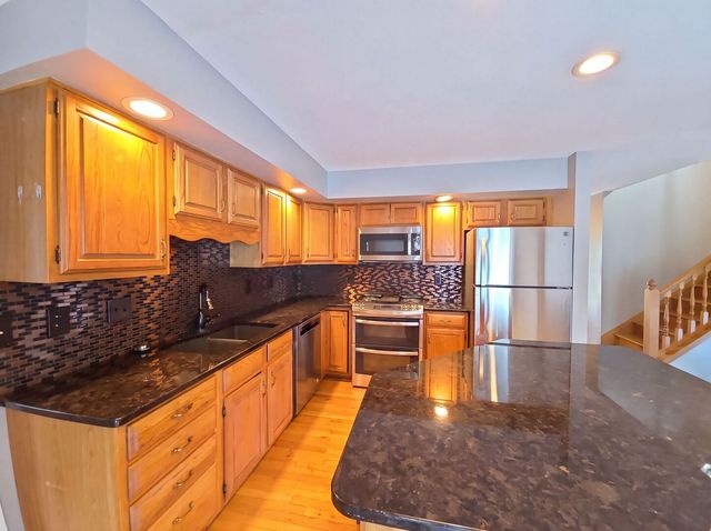 1503 Featherstone Road, Rockford, IL 61107