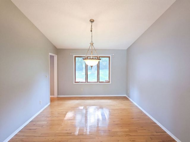 1503 Featherstone Road, Rockford, IL 61107