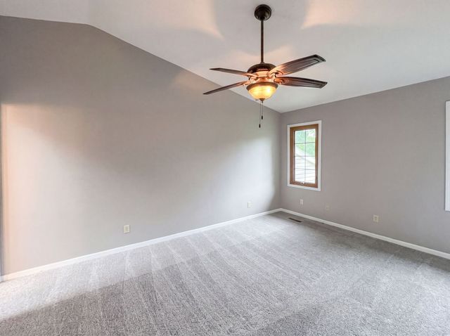 1503 Featherstone Road, Rockford, IL 61107