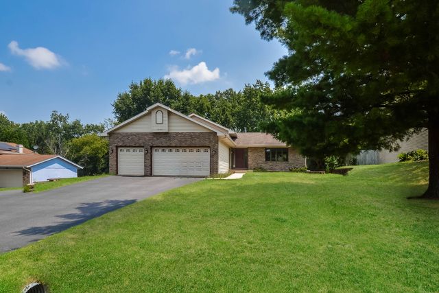 1503 Featherstone Road, Rockford, IL 61107