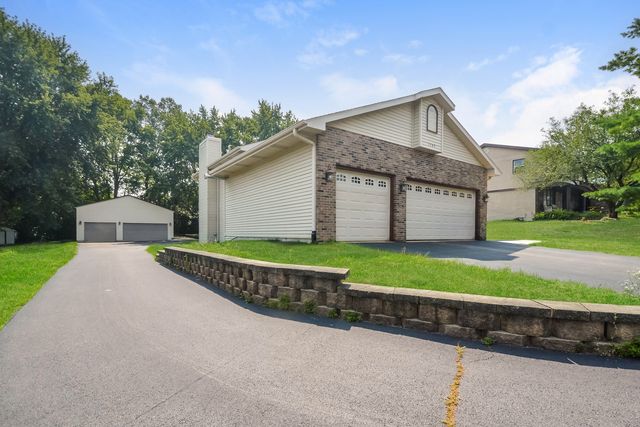 1503 Featherstone Road, Rockford, IL 61107