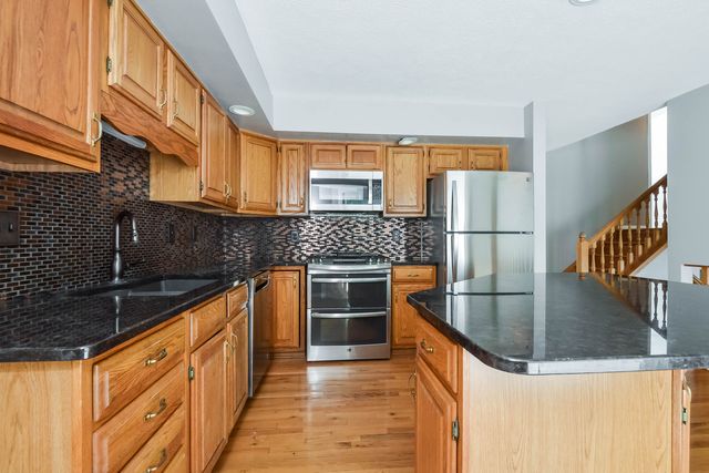 1503 Featherstone Road, Rockford, IL 61107