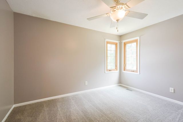 1503 Featherstone Road, Rockford, IL 61107