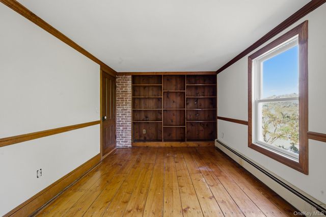 302 E Broadway, Port Jefferson, NY 11777