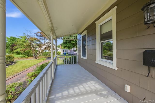 302 E Broadway, Port Jefferson, NY 11777