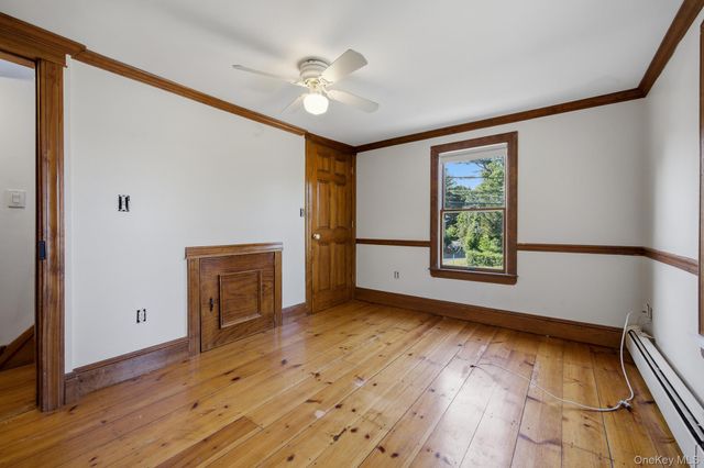 302 E Broadway, Port Jefferson, NY 11777