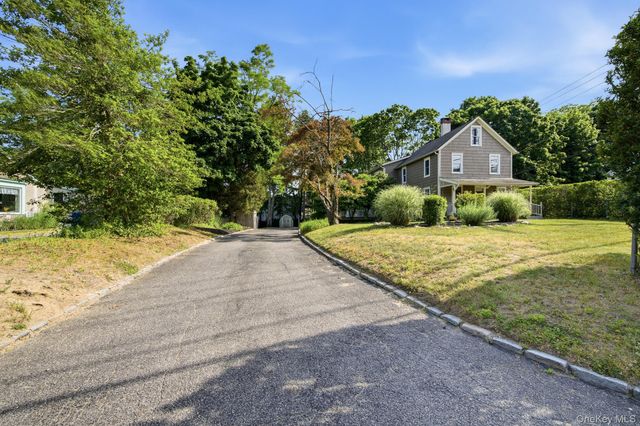 302 E Broadway, Port Jefferson, NY 11777