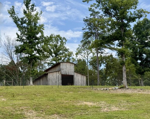 611 Clear Creek Road, Evensville, TN 37332
