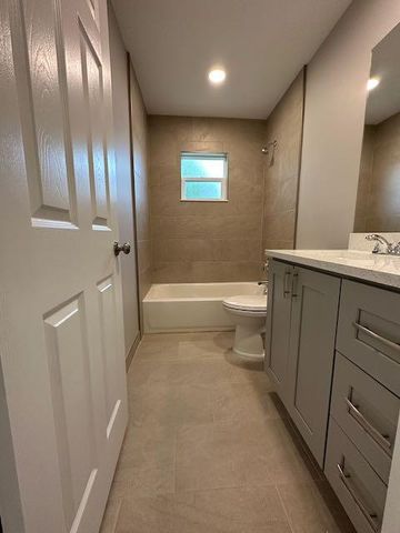 3166 SE Garden Street 3166, Stuart, FL 34997