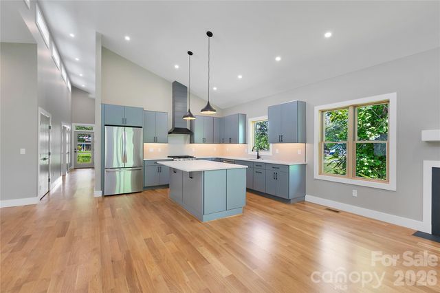 123 Welcome Street, Brevard, NC 28712