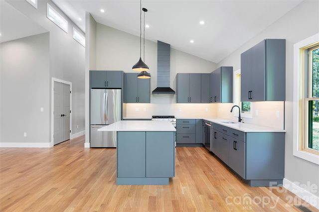 123 Welcome Street, Brevard, NC 28712