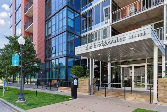 215 10th Avenue S 435, Minneapolis, MN 55415