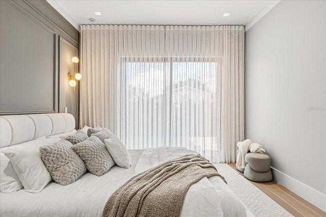 2415 LAURA PLACE, Orlando, FL 32803