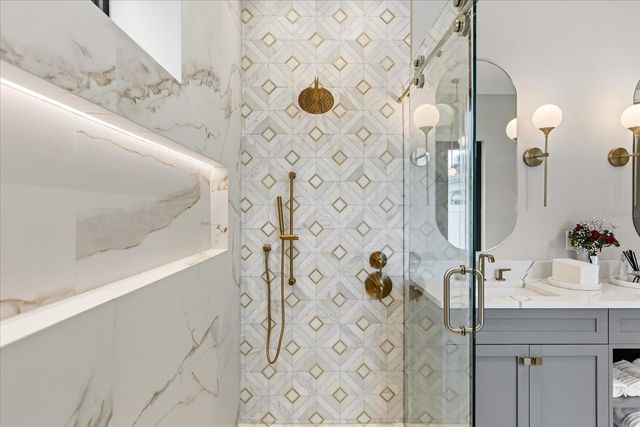 2415 LAURA PLACE, Orlando, FL 32803