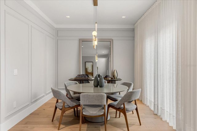 2415 LAURA PLACE, Orlando, FL 32803