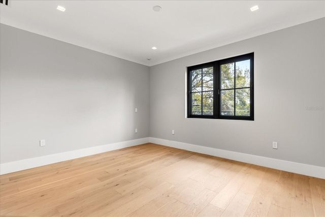 2415 LAURA PLACE, Orlando, FL 32803