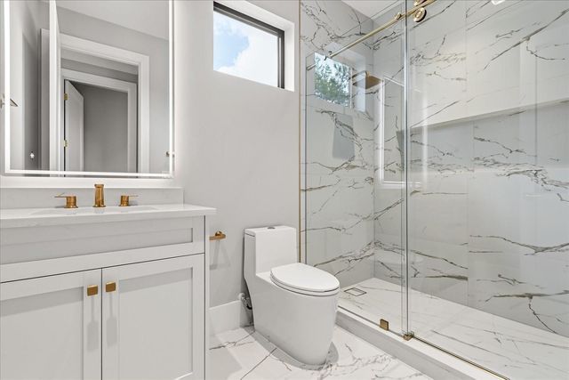 2415 LAURA PLACE, Orlando, FL 32803