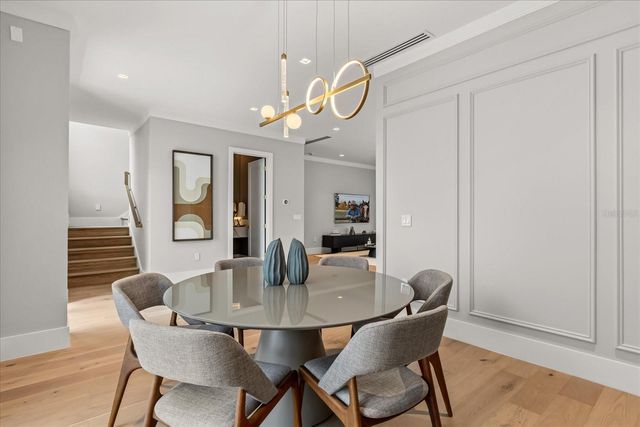 2415 LAURA PLACE, Orlando, FL 32803