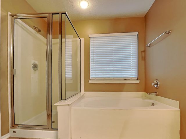 6220 Stoney Creek Drive, Pasadena, TX 77503