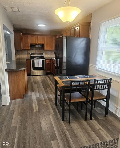 9480 N Old Port Royal, Martinsville, IN 46151