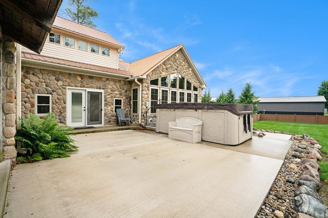 51044 Spotted Eagle Drive, Elkhart, IN 46514