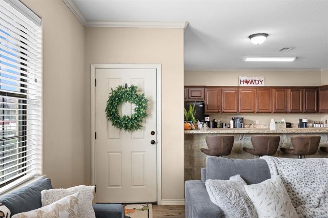 3328 Lieutenant Avenue, College Station, TX 77845