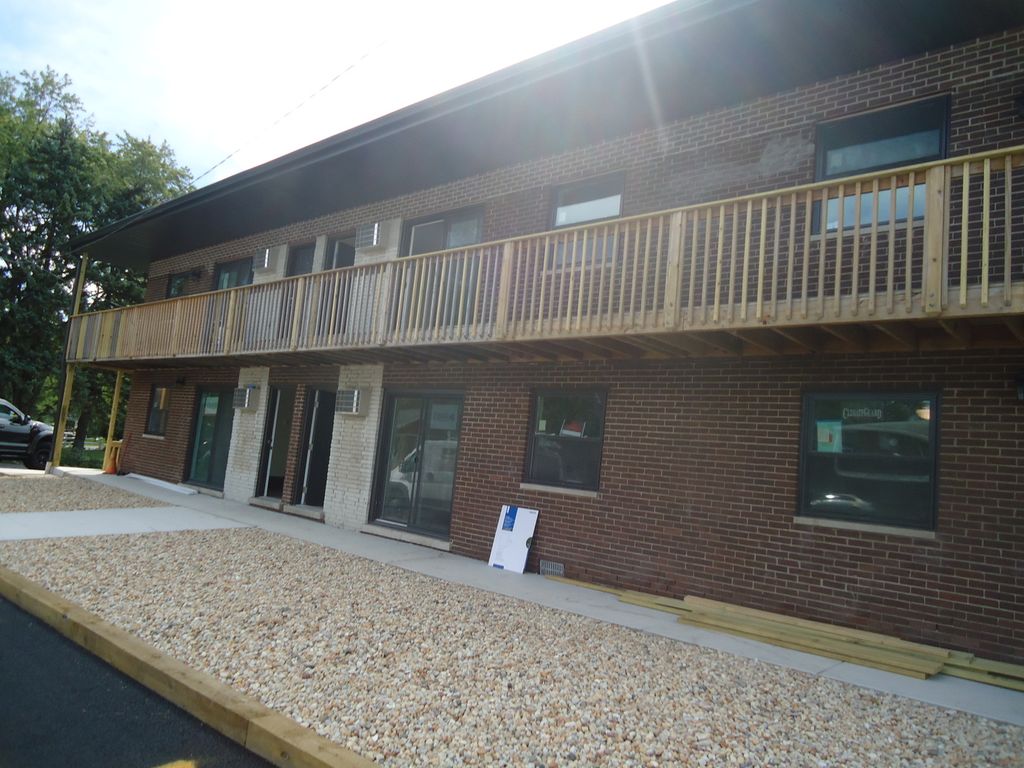 7501 southwest Highway 5, Worth, IL 60482