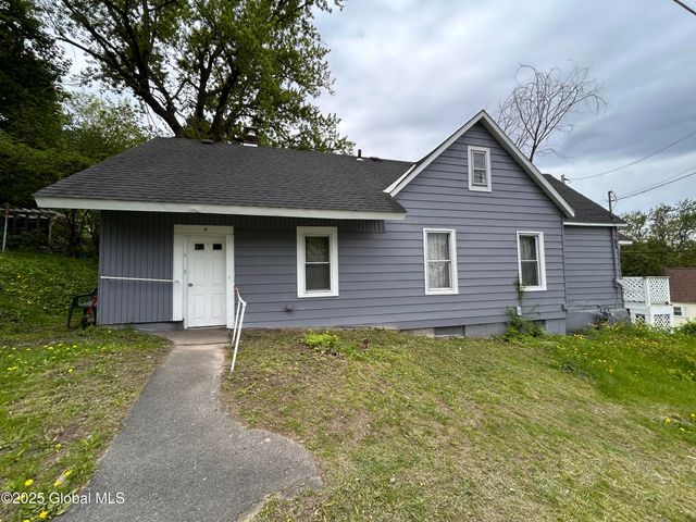 2448 Avenue B, Schenectady, NY 12308