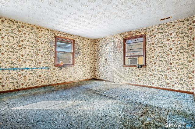 26 George Washington Turnpike, Burlington, CT 06013