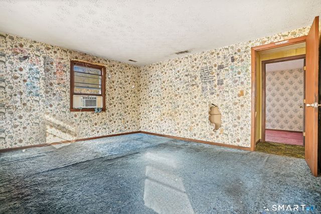 26 George Washington Turnpike, Burlington, CT 06013