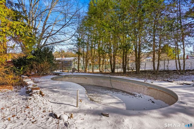 26 George Washington Turnpike, Burlington, CT 06013