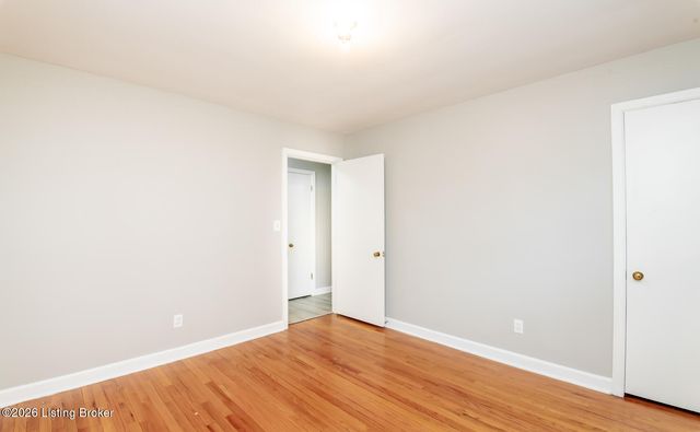 2129 East Ln, Louisville, KY 40216