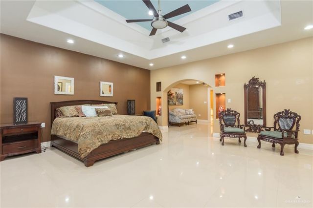 920 N 15th Street, Mcallen, TX 78501